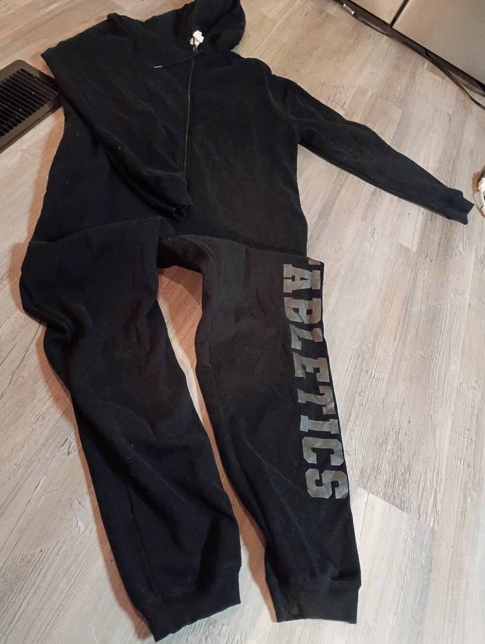 Fabletics Onsie - Picture 2 of 8